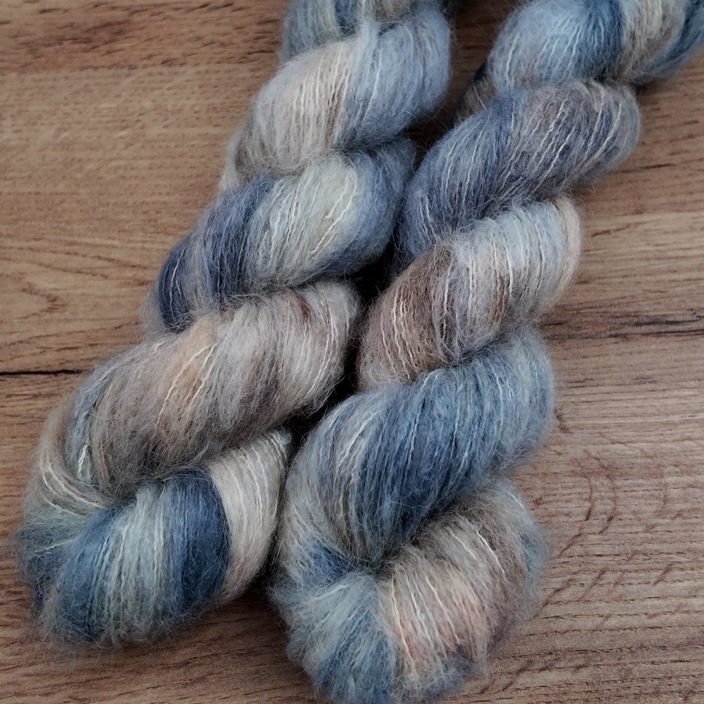 Écheveaux en pré-commande • Imbolc