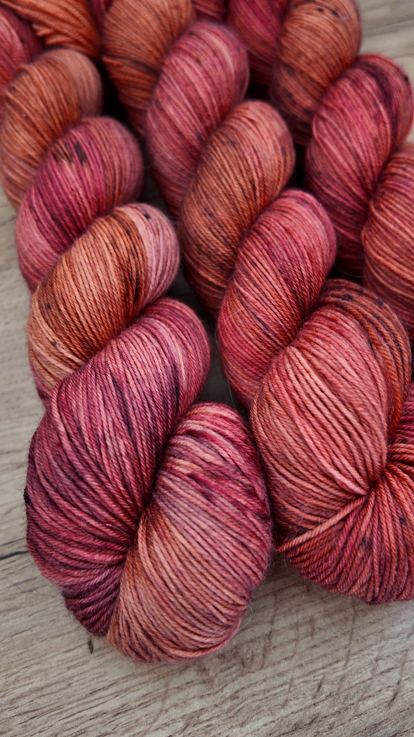 Écheveaux de laine teints à la main • Vacances chez la famille Weasley