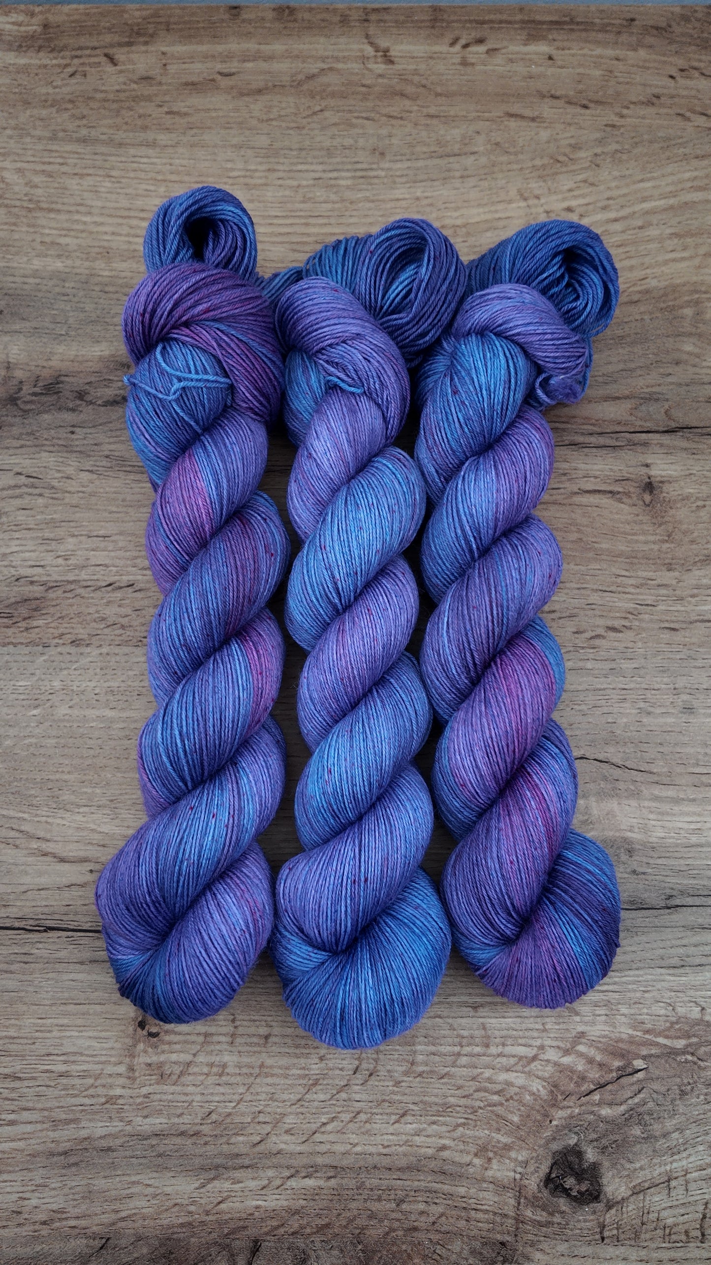 Écheveaux de laine teints à la main • Crépuscule