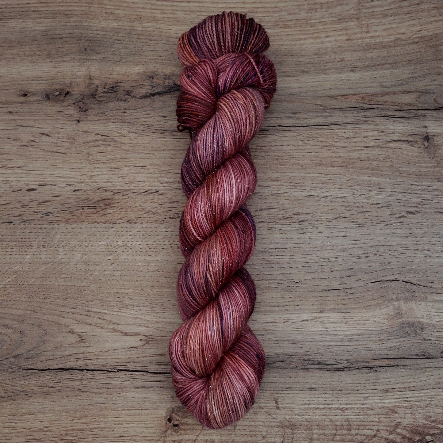 Echeveaux de laine teints à la main • Edition unique