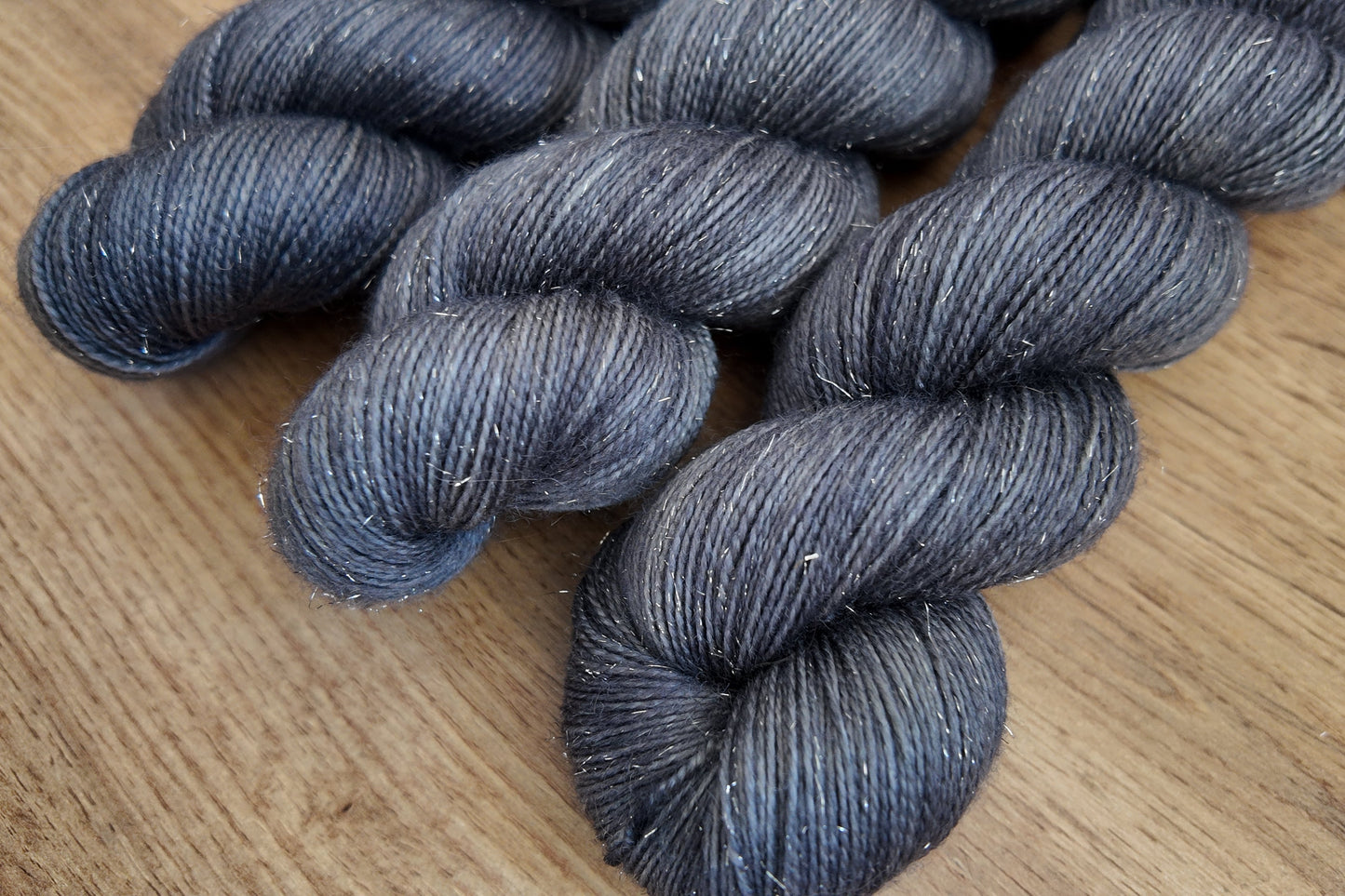 Echeveaux base Pixie Dust Silver • Nebulus