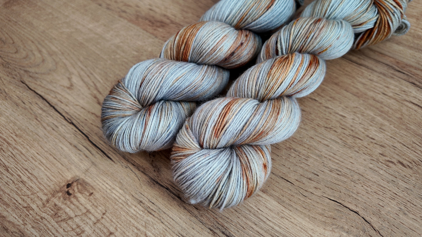 Centaurée • Cache-cache avec un renard