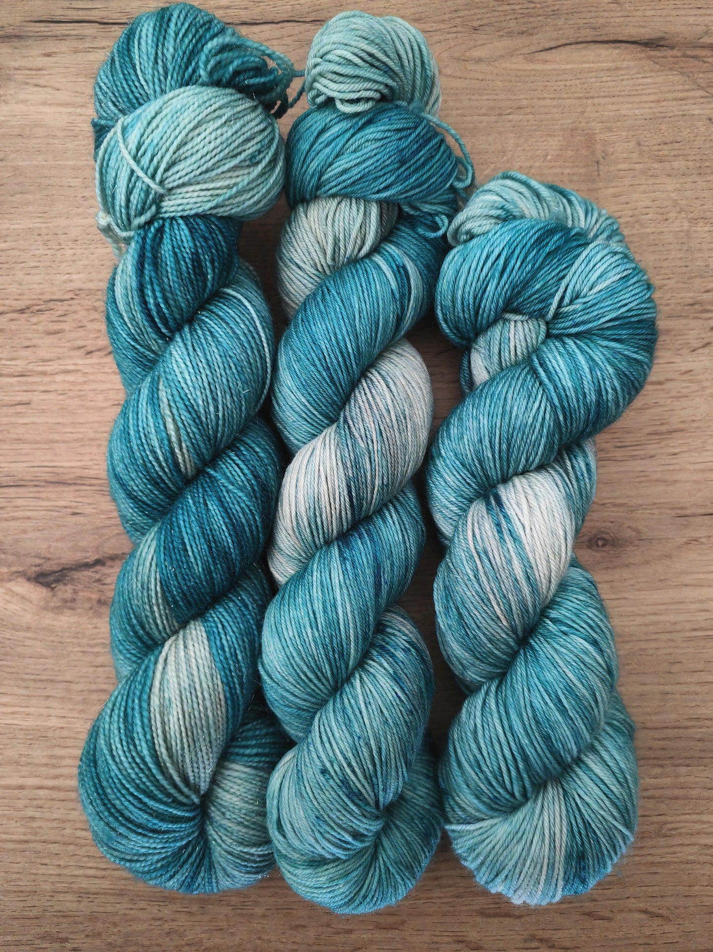 Écheveaux de laine teints à la main • Blue Mermaid