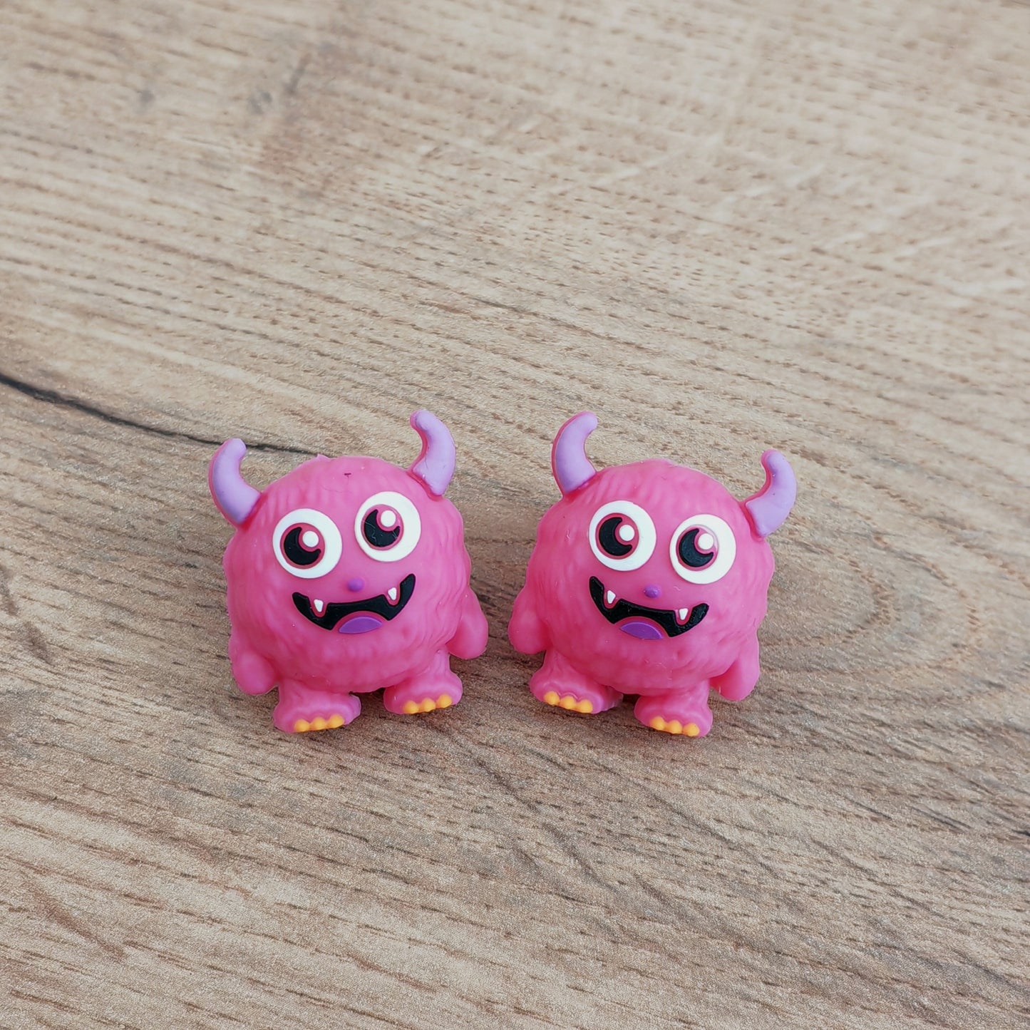 Embouts pour aiguilles • Monstres roses