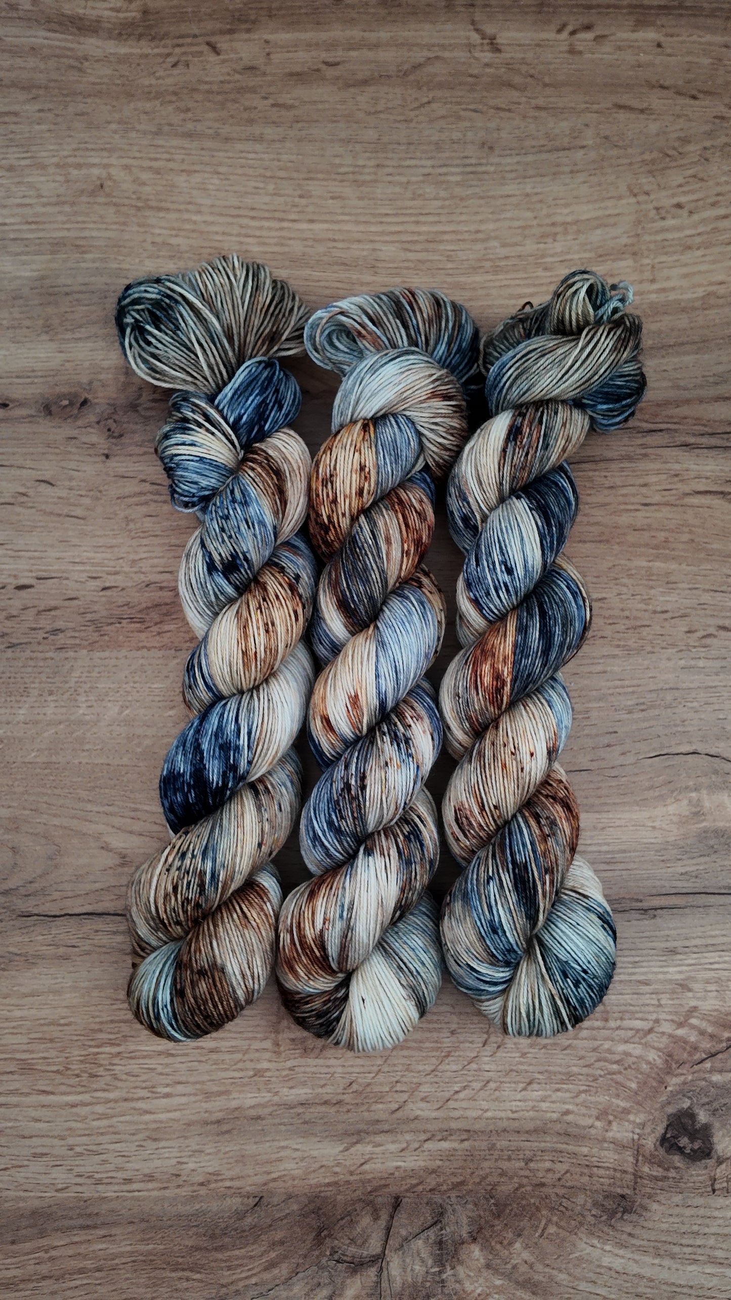 Écheveaux de laine teints à la main • Harry Potter