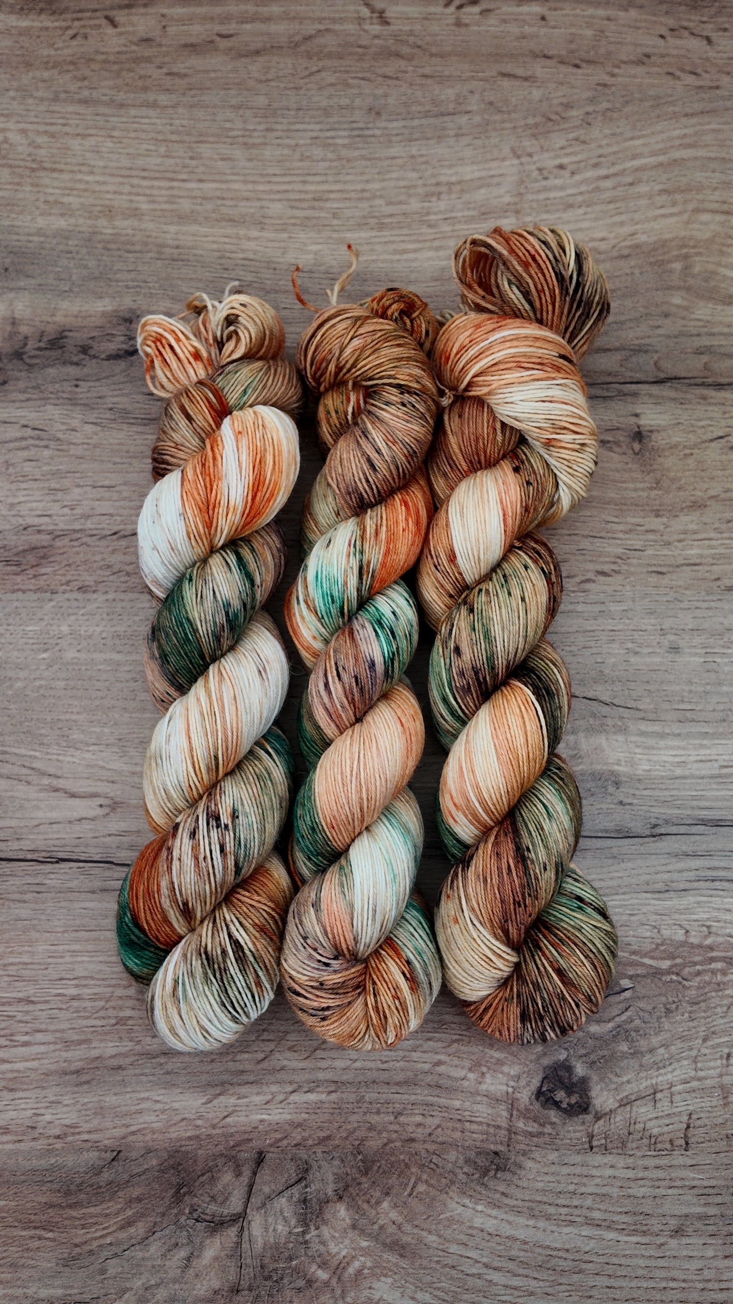 Écheveaux de laine teints à la main • Ronald Weasley