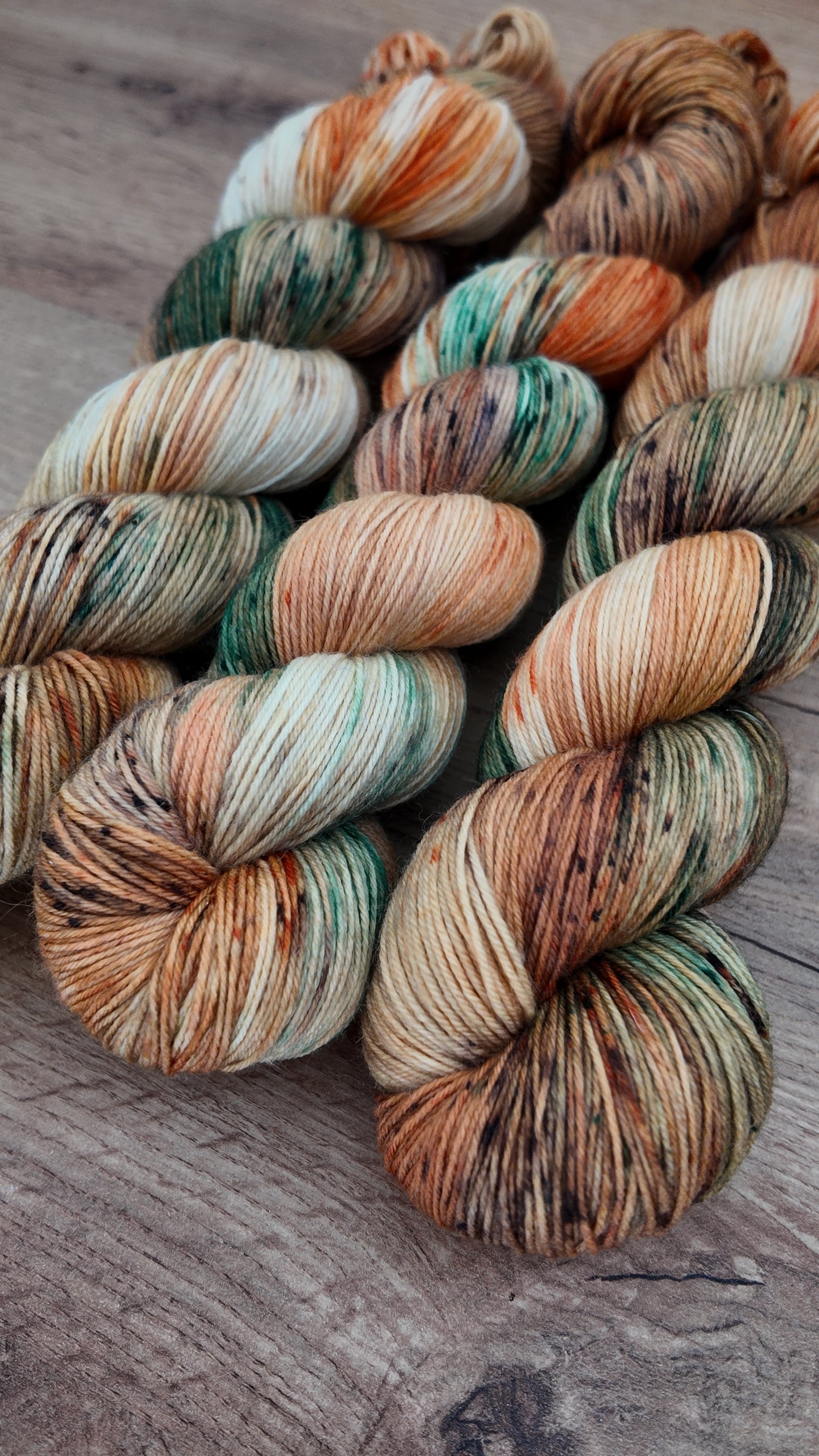 Écheveaux de laine teints à la main • Ronald Weasley