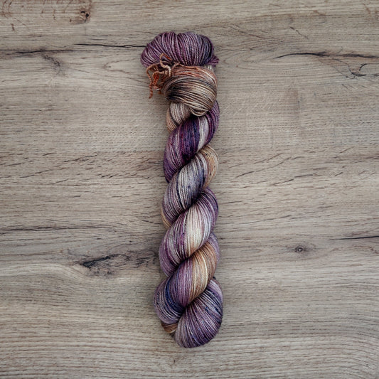 Echeveaux base Pixie Dust Gold • Samhain