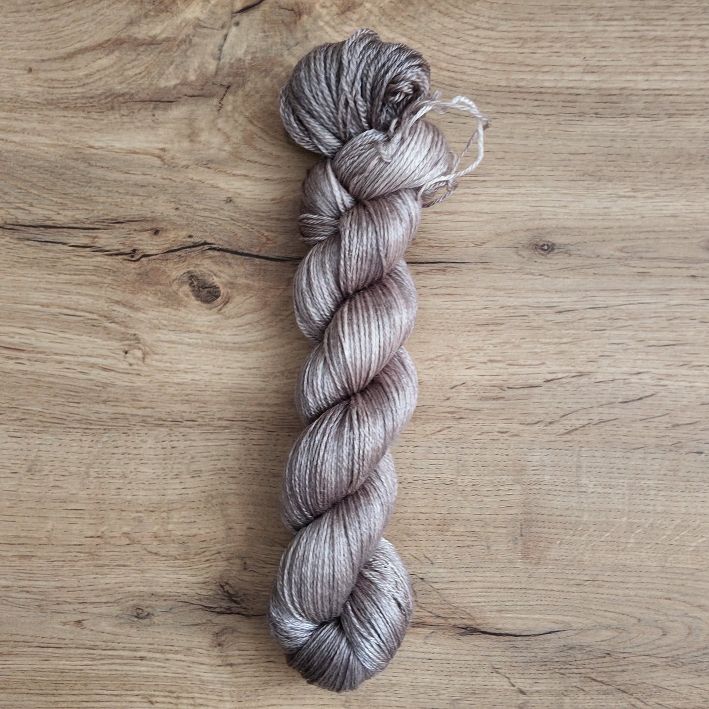 Base Eucalyptus • Taupe