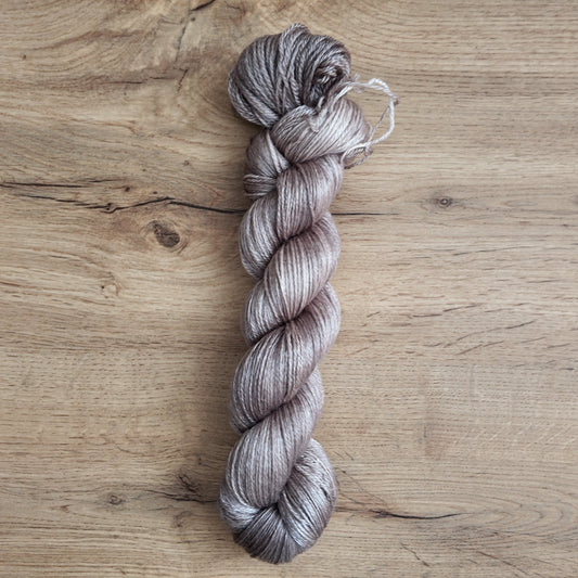 Base Eucalyptus • Taupe