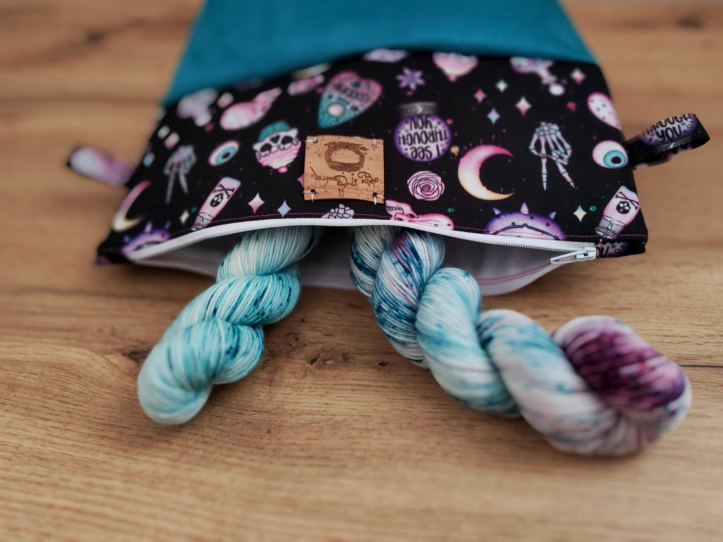 Pochette à projet "Pink Witch"